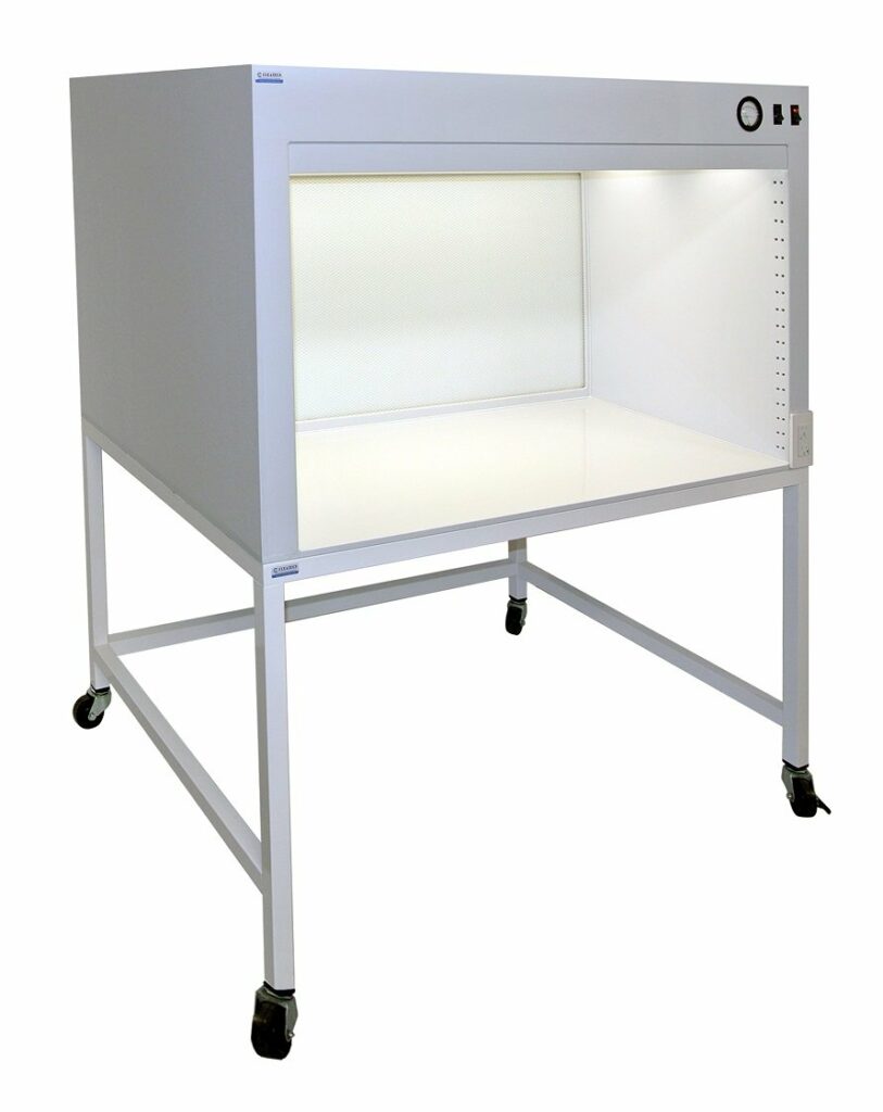 Why use a laminar flow hood? 2 Laminar flow hood2